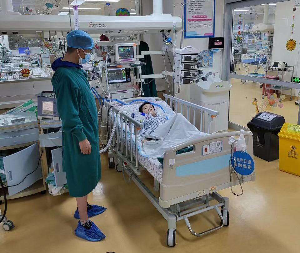 怀安县跨省救护车出租公司