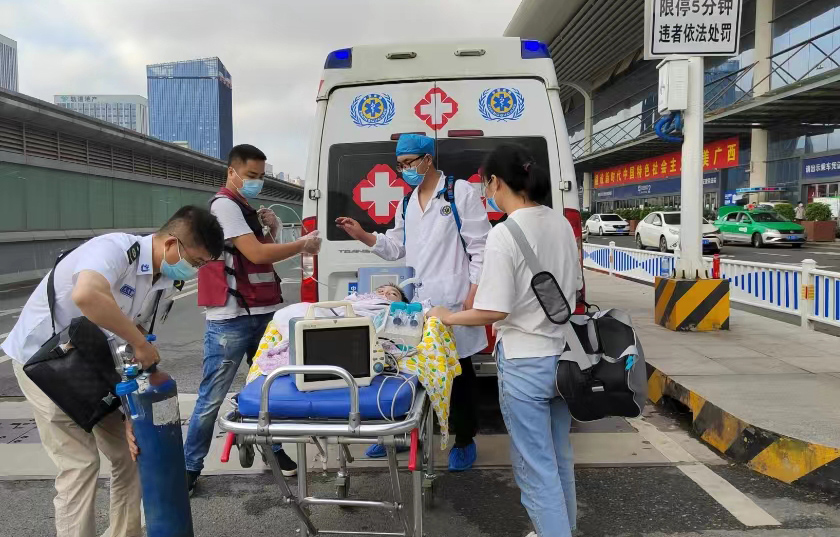 怀安县救护车出租公司